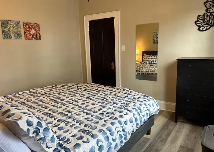 Hudson #1 Private Two Bed Near Xavier & Downtown